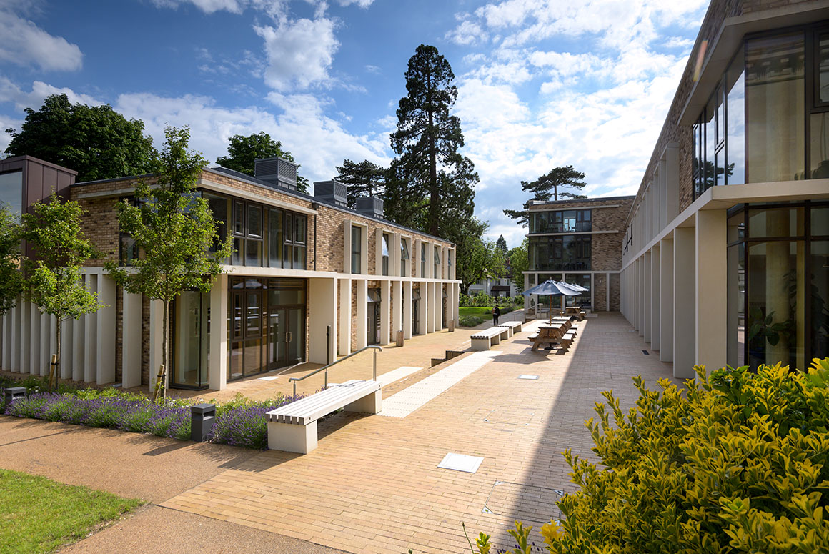 d'Overbroeck's school building courtyard