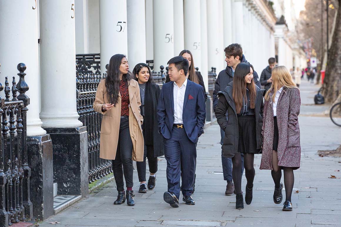 Kensington Park School students walking outside school entrance