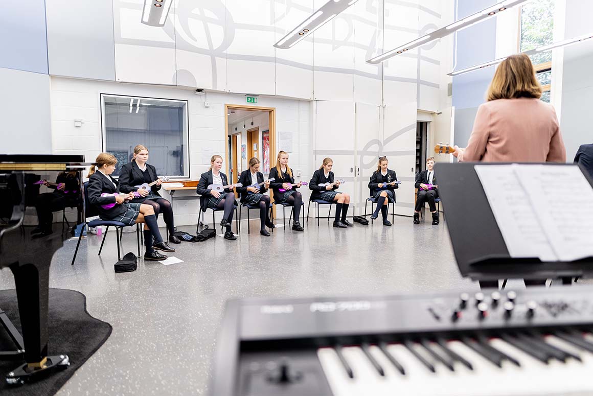 Luckley House School students during music lesson